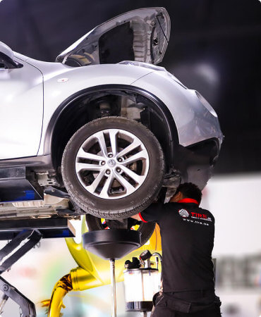 Car oil replacement in Dubai
