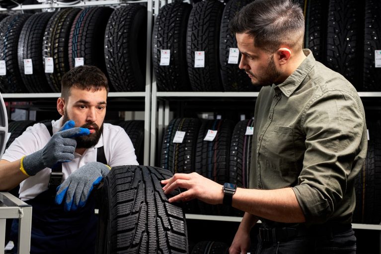 The Ultimate Guide to Selecting the Right Tyres in 2023